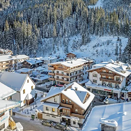In Near Lift Zillertal, Cleaning Included Apartamento